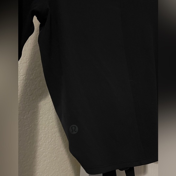 Lululemon cropped long sleeve - Picture 4 of 4